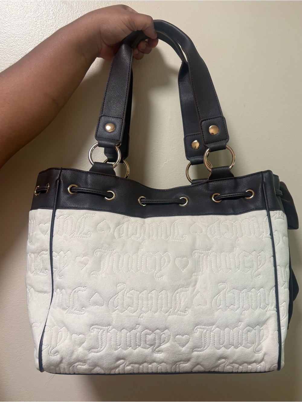 Juicy Couture White Quilted Tote with Pink Logo and Brown Bow Accent - Picture 2 of 5
